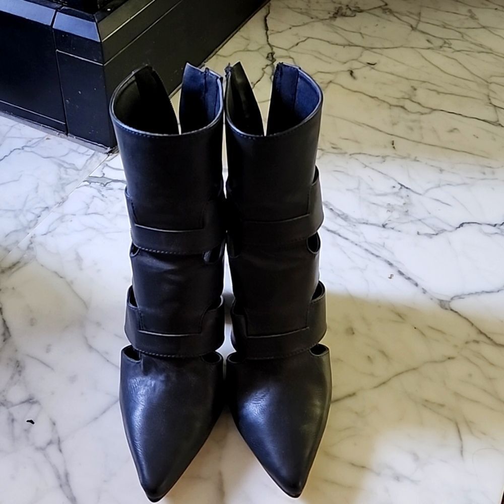 New York and co black heels sz 10